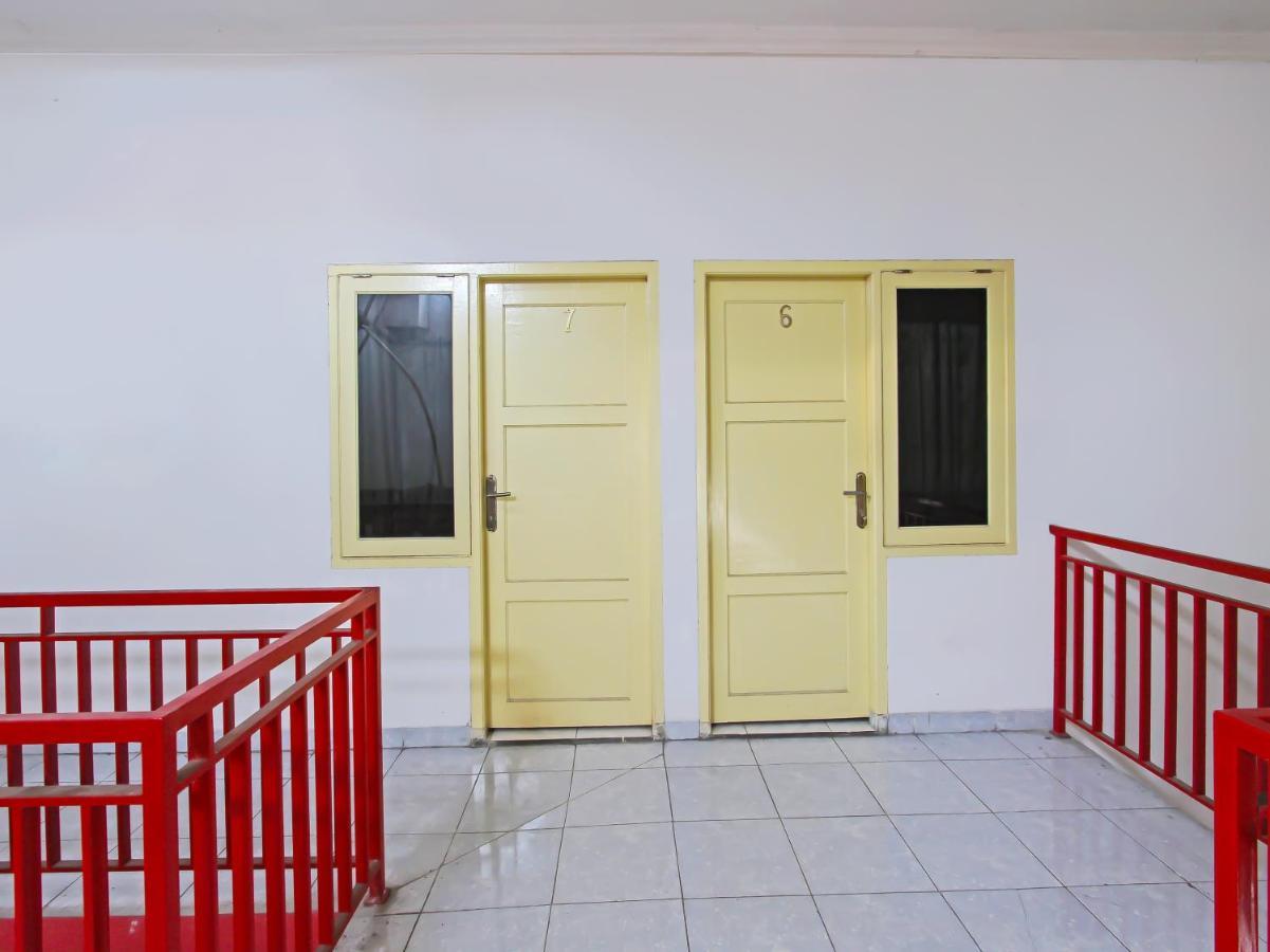Oyo 3060 Al Fatih Guest House Syariah Tegal  Exterior foto