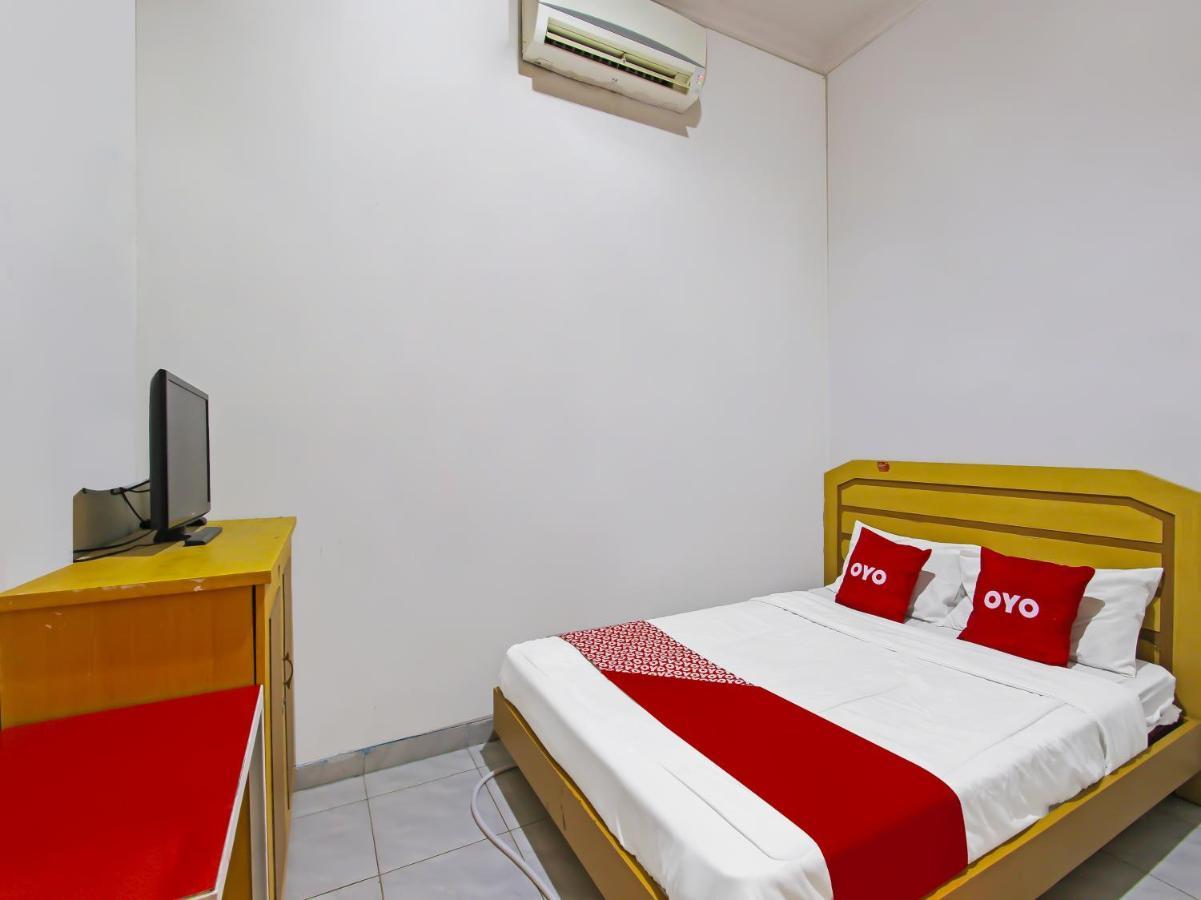 Oyo 3060 Al Fatih Guest House Syariah Tegal  Exterior foto